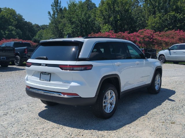 New 2026 Jeep Grand Cherokee Laredo X RWD image 5