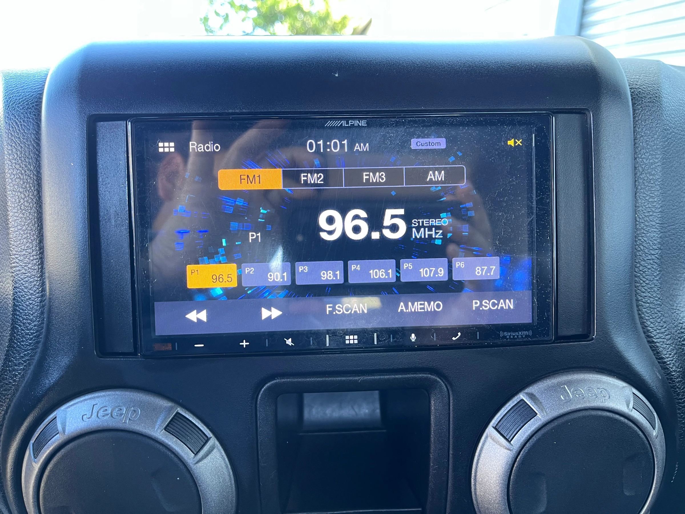 Used 2015 Jeep Wrangler Sport image 17