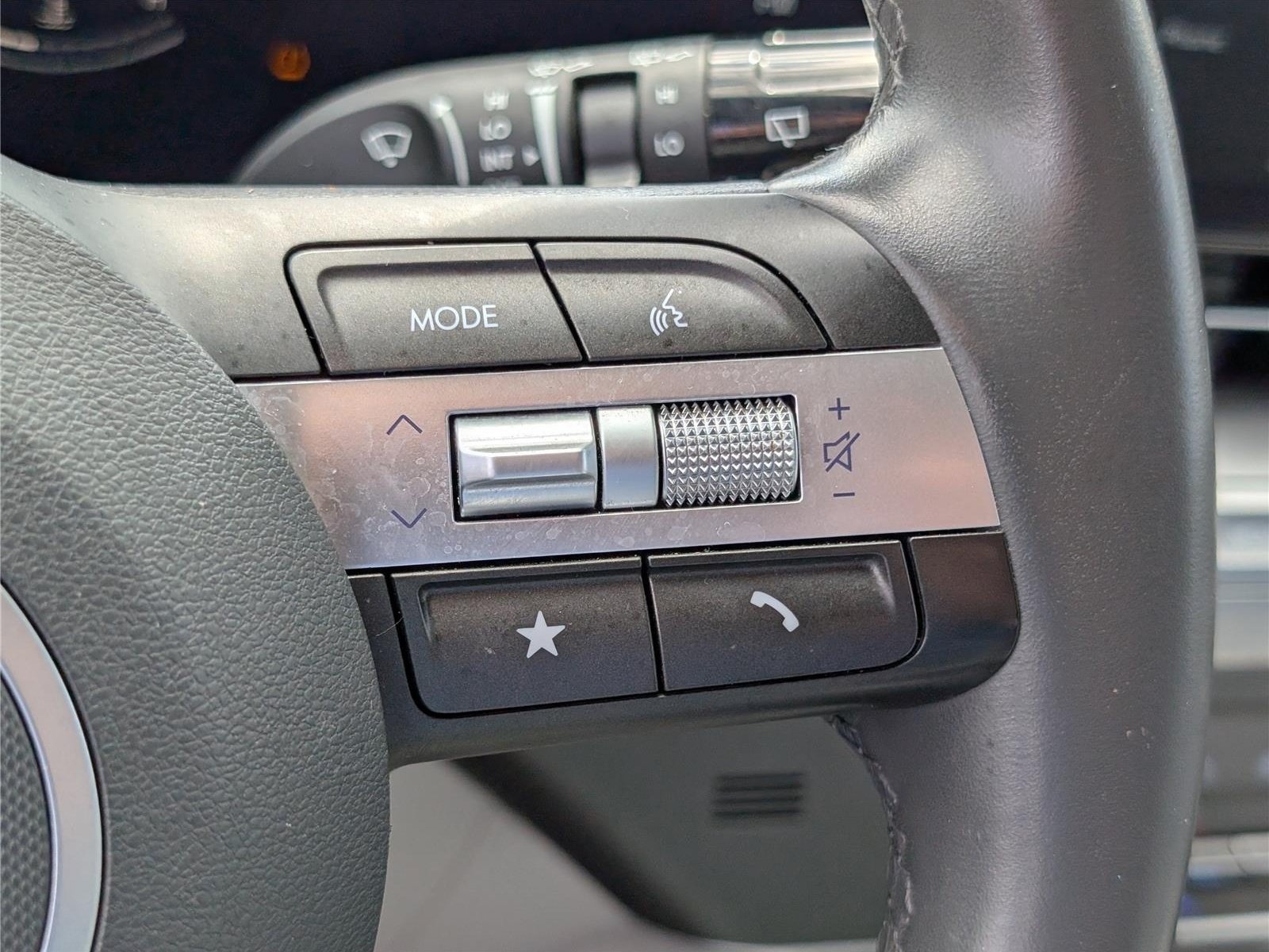 Used 2024 Hyundai Kona SEL AWD/4WD image 22