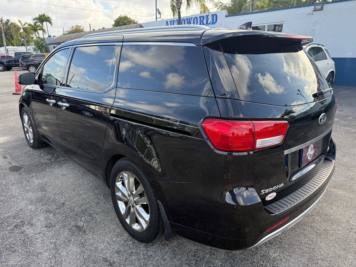 Used 2016 Kia Sedona SX Limited FWD image 6