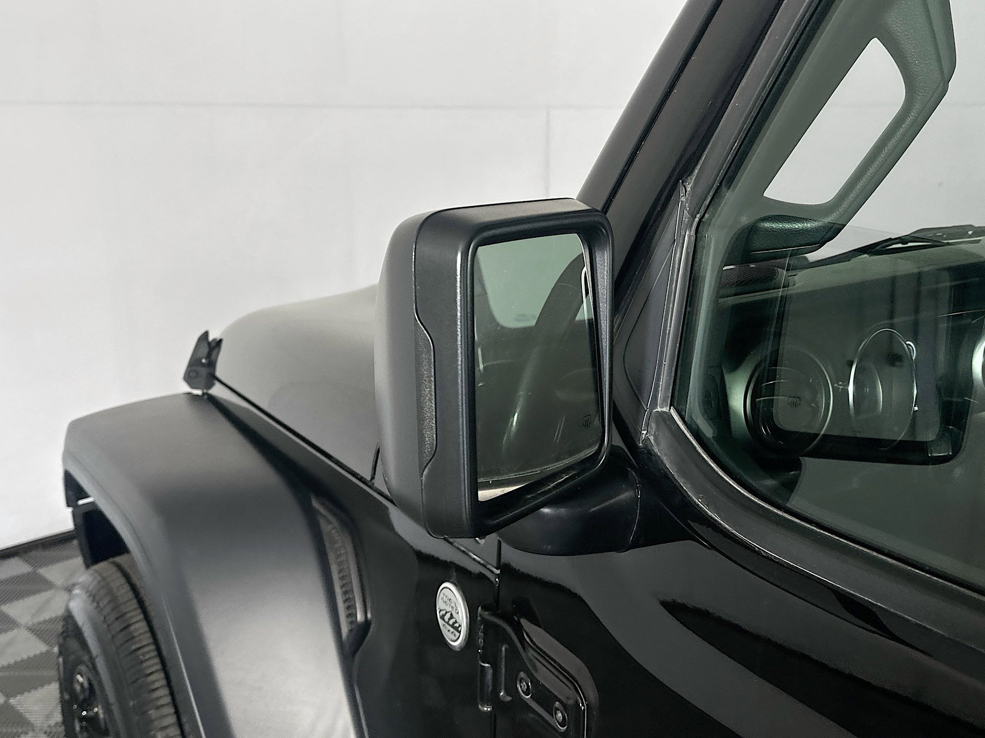 Used 2018 Jeep Wrangler Unlimited Sport S image 16