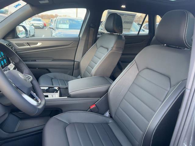 New 2025 Volkswagen Atlas Cross Sport SEL R-Line image 7