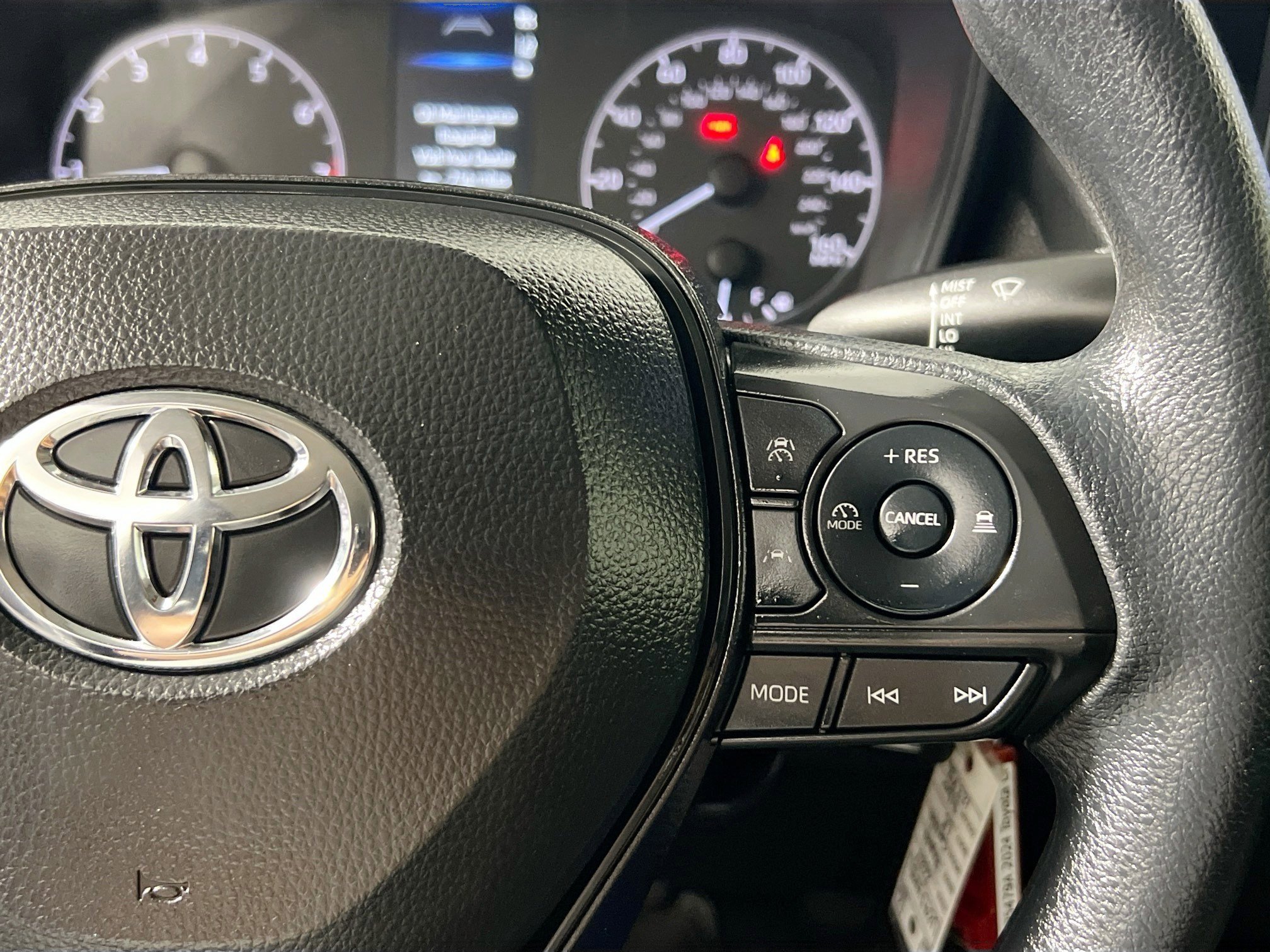 Used 2024 Toyota Corolla LE FWD image 18