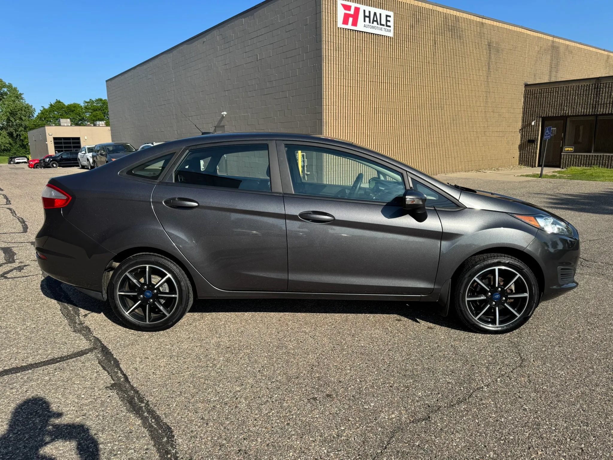 Used 2019 Ford Fiesta SE w/ Cold Weather Package FWD image 11