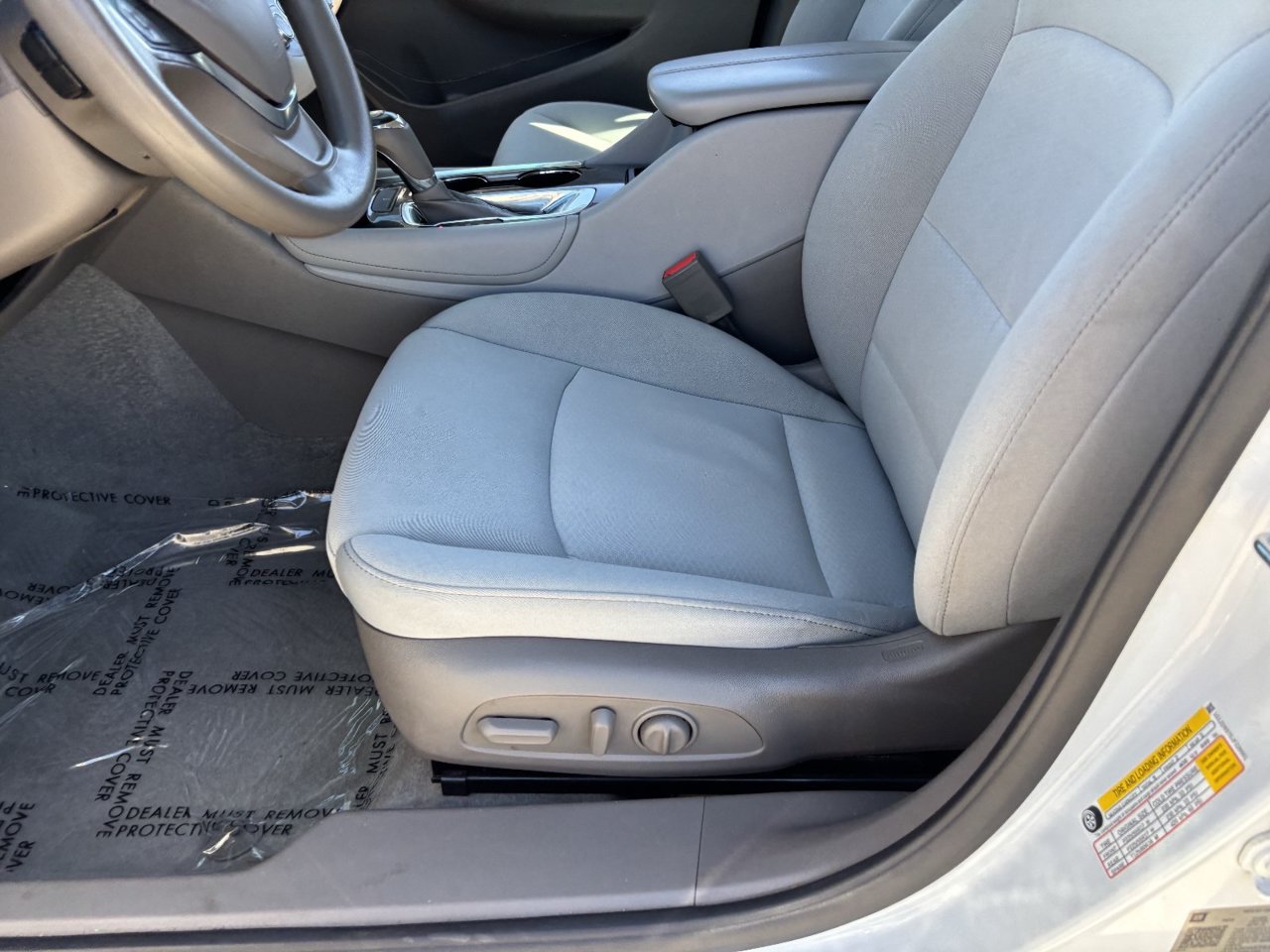 Used 2018 Chevrolet Malibu LT FWD image 18