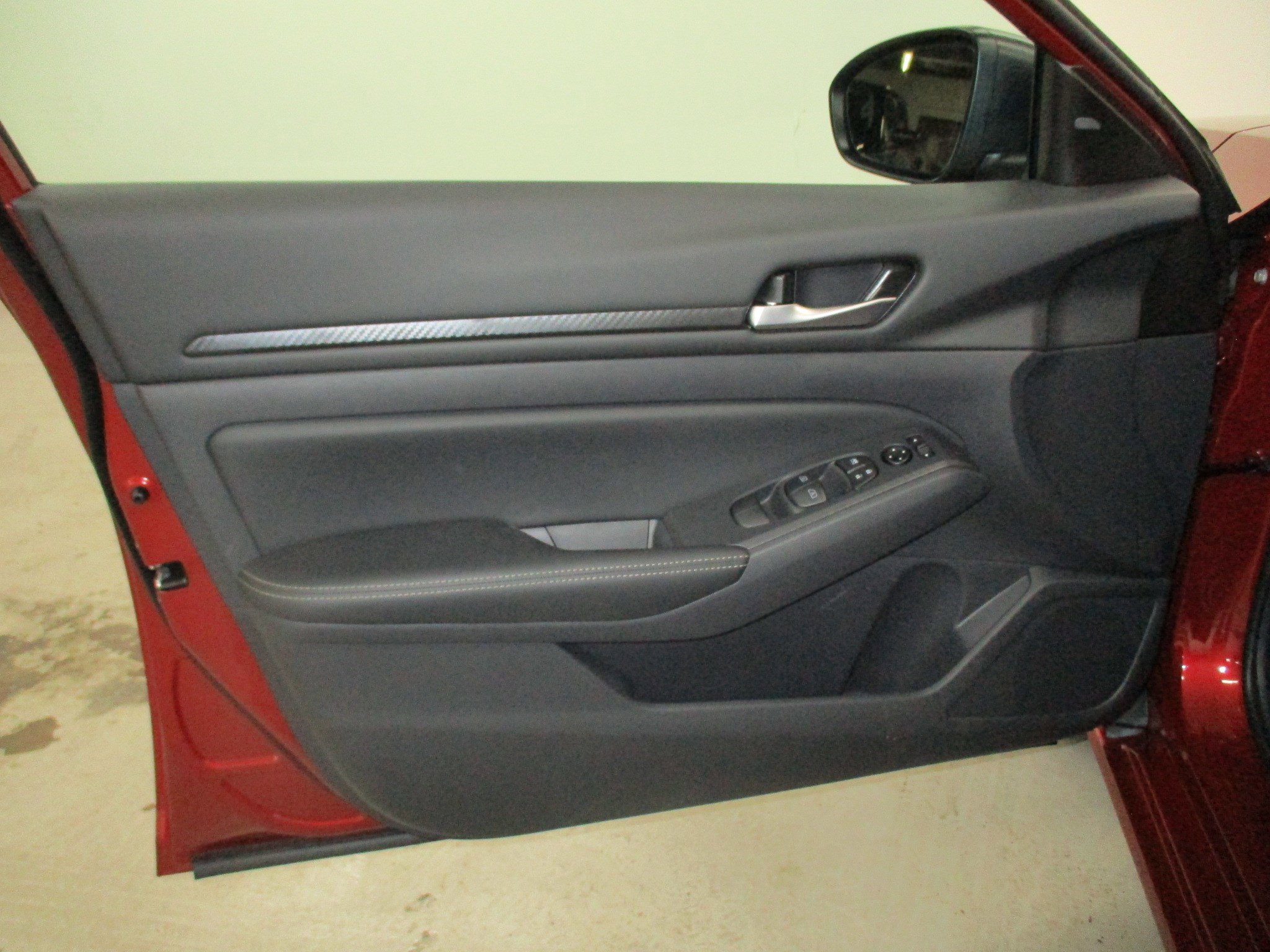 New 2025 Nissan Altima 2.5 SV image 10