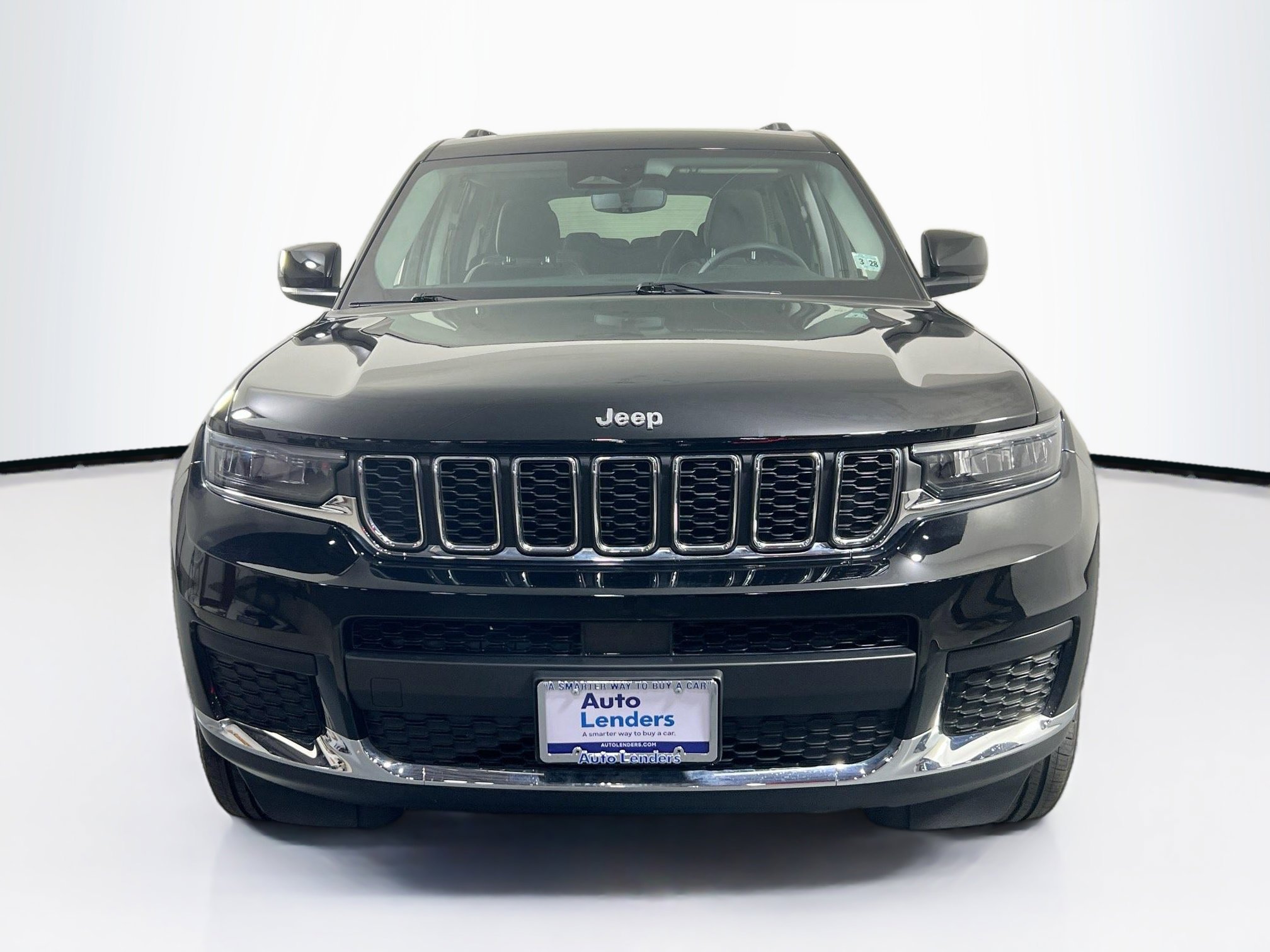 Used 2023 Jeep Grand Cherokee L Laredo AWD/4WD image 2