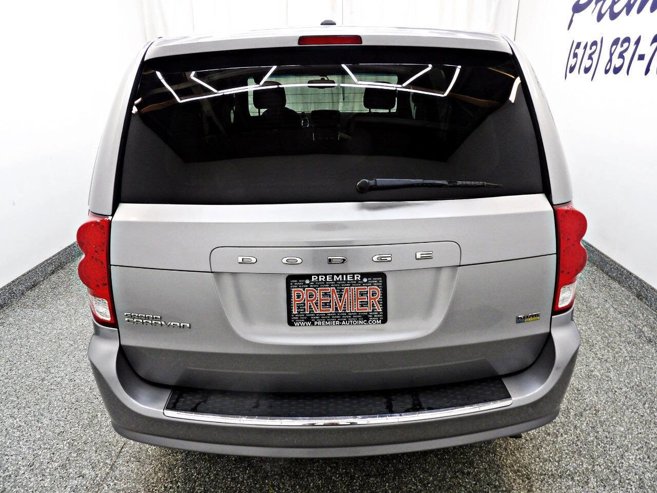 Used 2016 Dodge Grand Caravan SE image 5