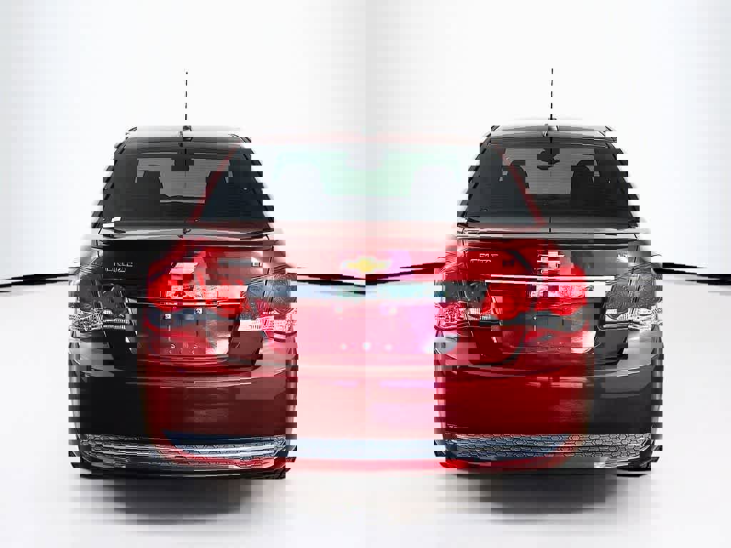 Used 2015 Chevrolet Cruze LT image 5