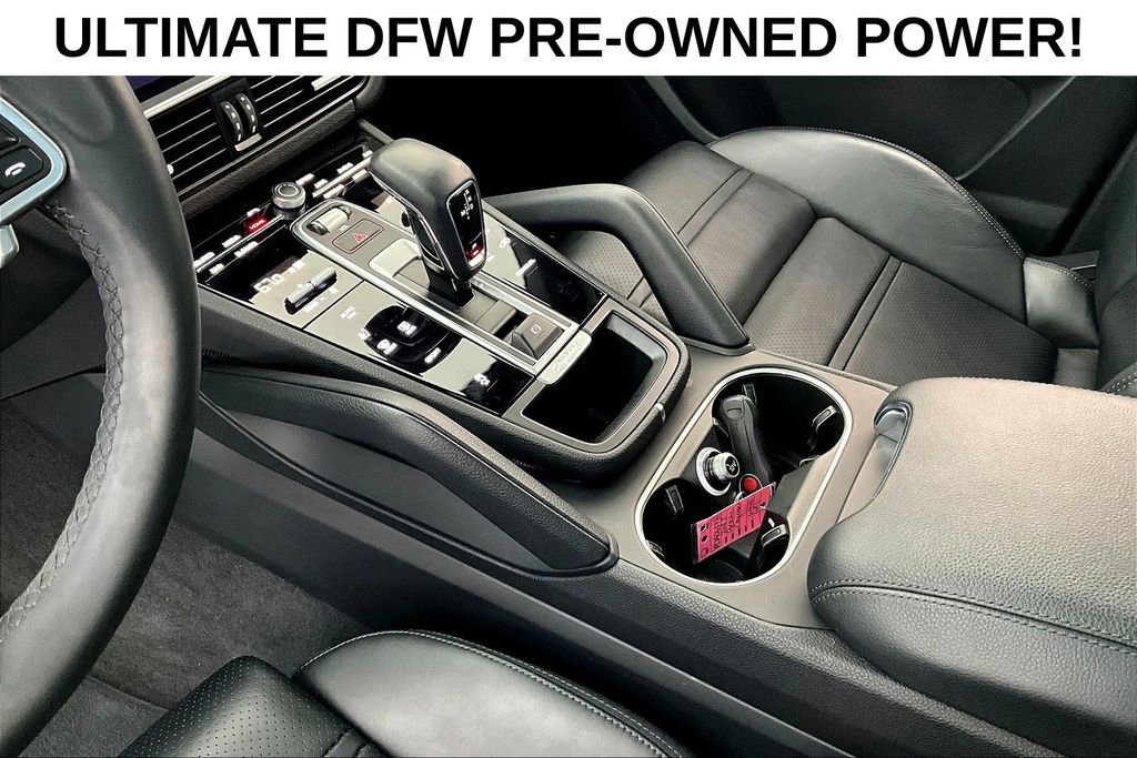 Used 2023 Porsche Cayenne AWD/4WD image 17