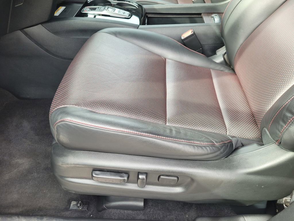 Used 2023 Honda Ridgeline Black Edition image 17