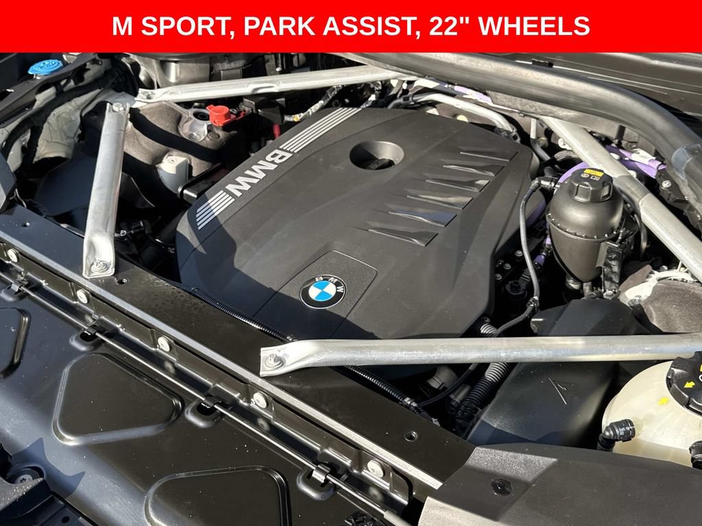 Used 2023 BMW X7 xDrive40i w/ M Sport Package AWD/4WD image 20