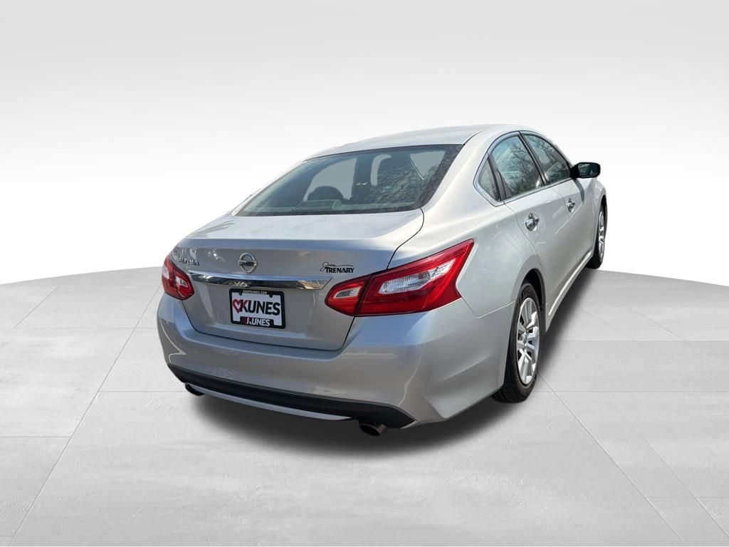 Used 2016 Nissan Altima 2.5 S w/ Power Driver Seat Package image 8