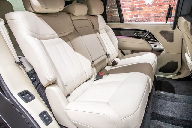 Used 2024 Land Rover Range Rover Long Wheelbase Autobiography AWD/4WD image 24
