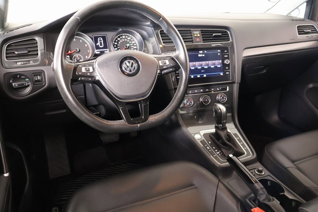Used 2019 Volkswagen Golf SE w/ Driver Assistance Package image 2