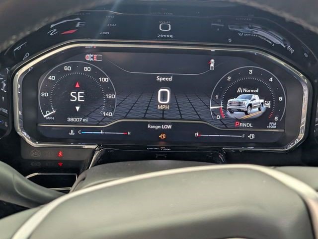 Certified 2025 GMC Sierra 1500 SLT image 24