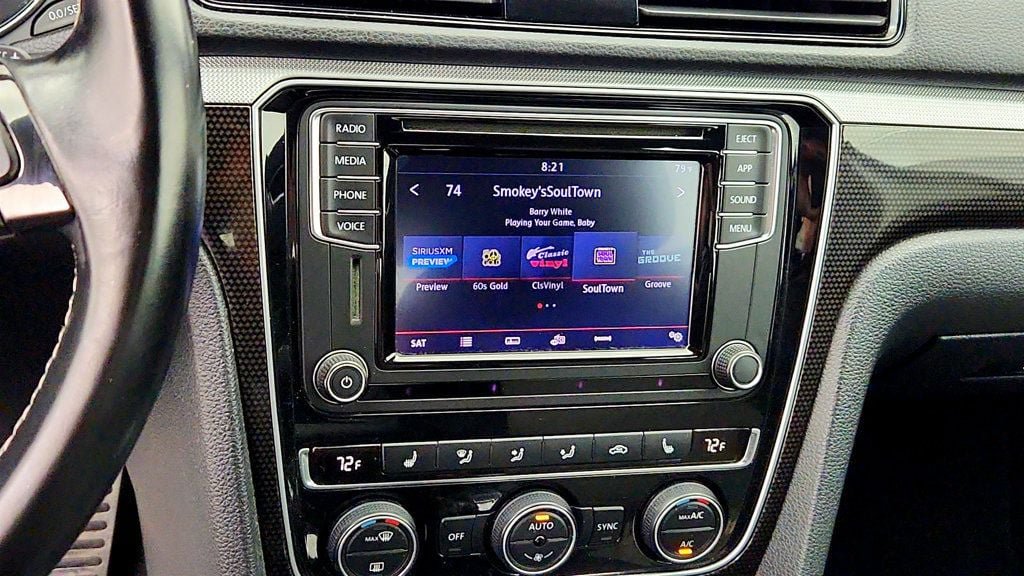 Used 2018 Volkswagen Passat 3.6 FWD image 18