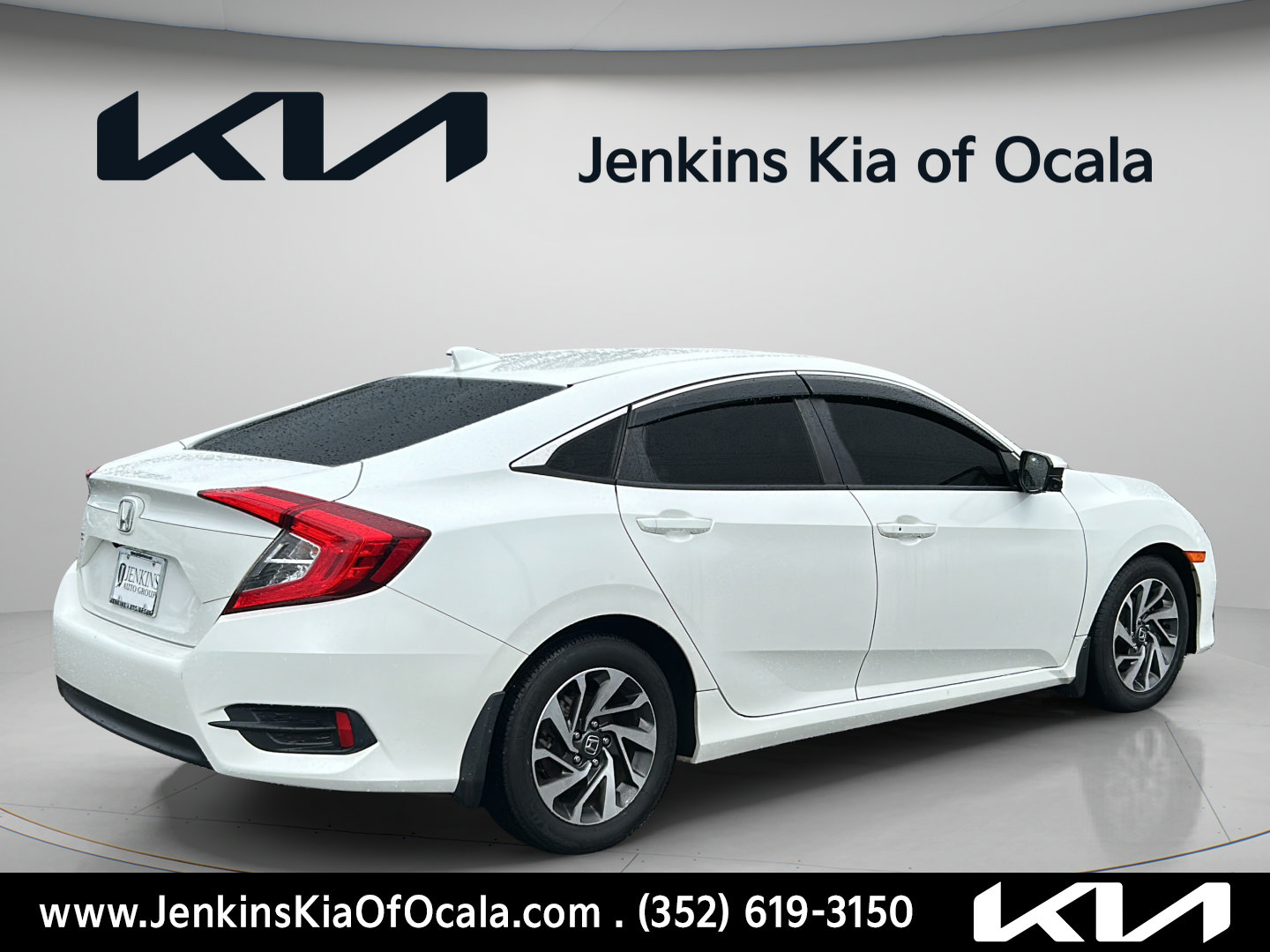 Used 2018 Honda Civic EX image 4
