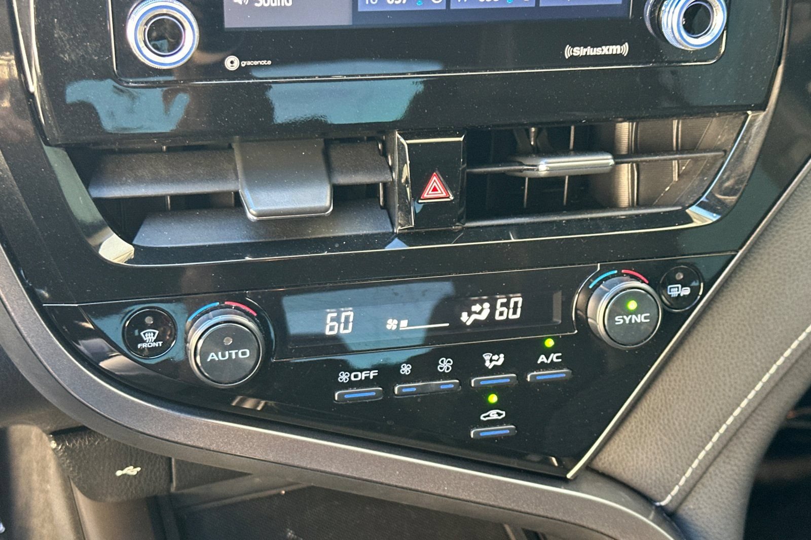 Certified 2022 Toyota Camry SE FWD image 16