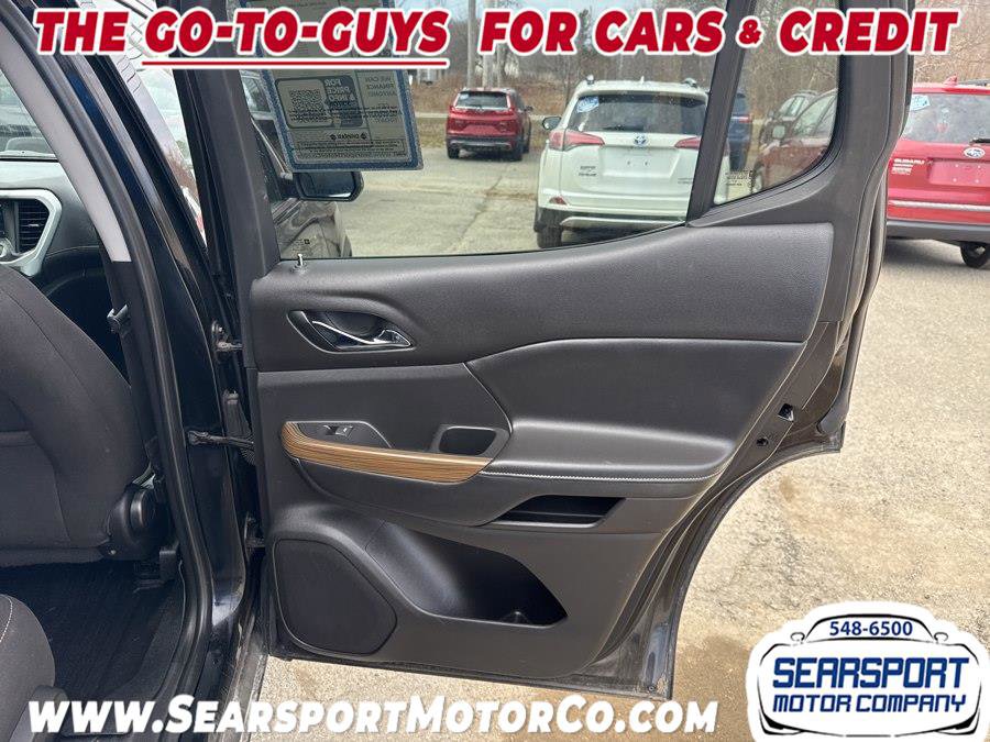 Used 2019 GMC Acadia SLE w/ LPO, Floor Liner Package image 14