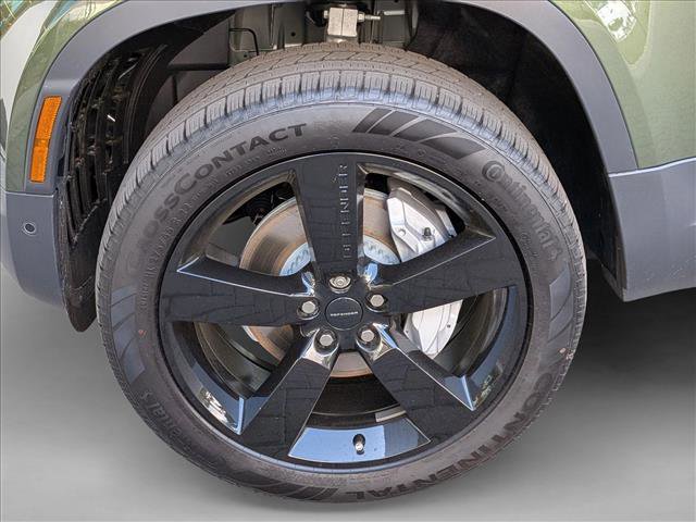 New 2026 Land Rover Defender 110 S image 9