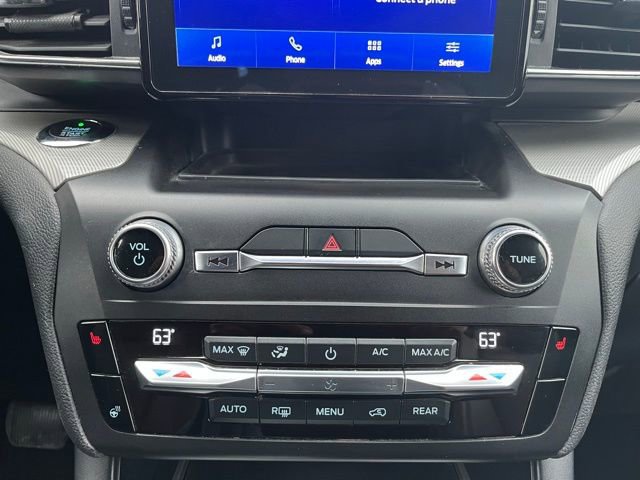 Used 2020 Ford Explorer XLT w/ Equipment Group 202A image 20