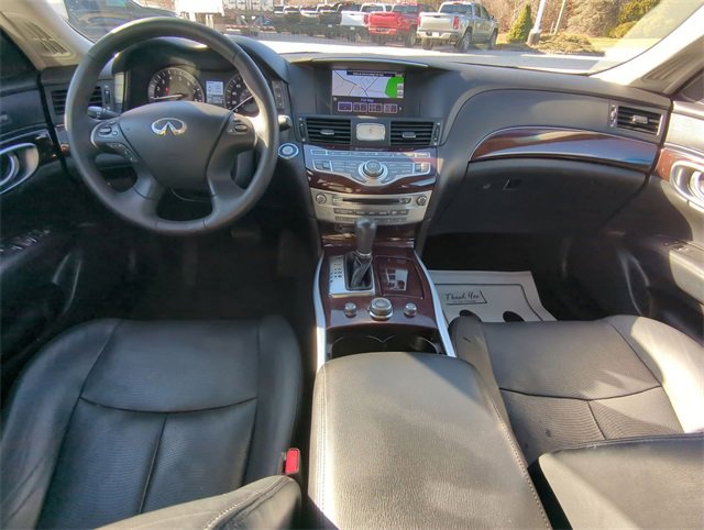 Used 2018 INFINITI Q70 Luxe image 21