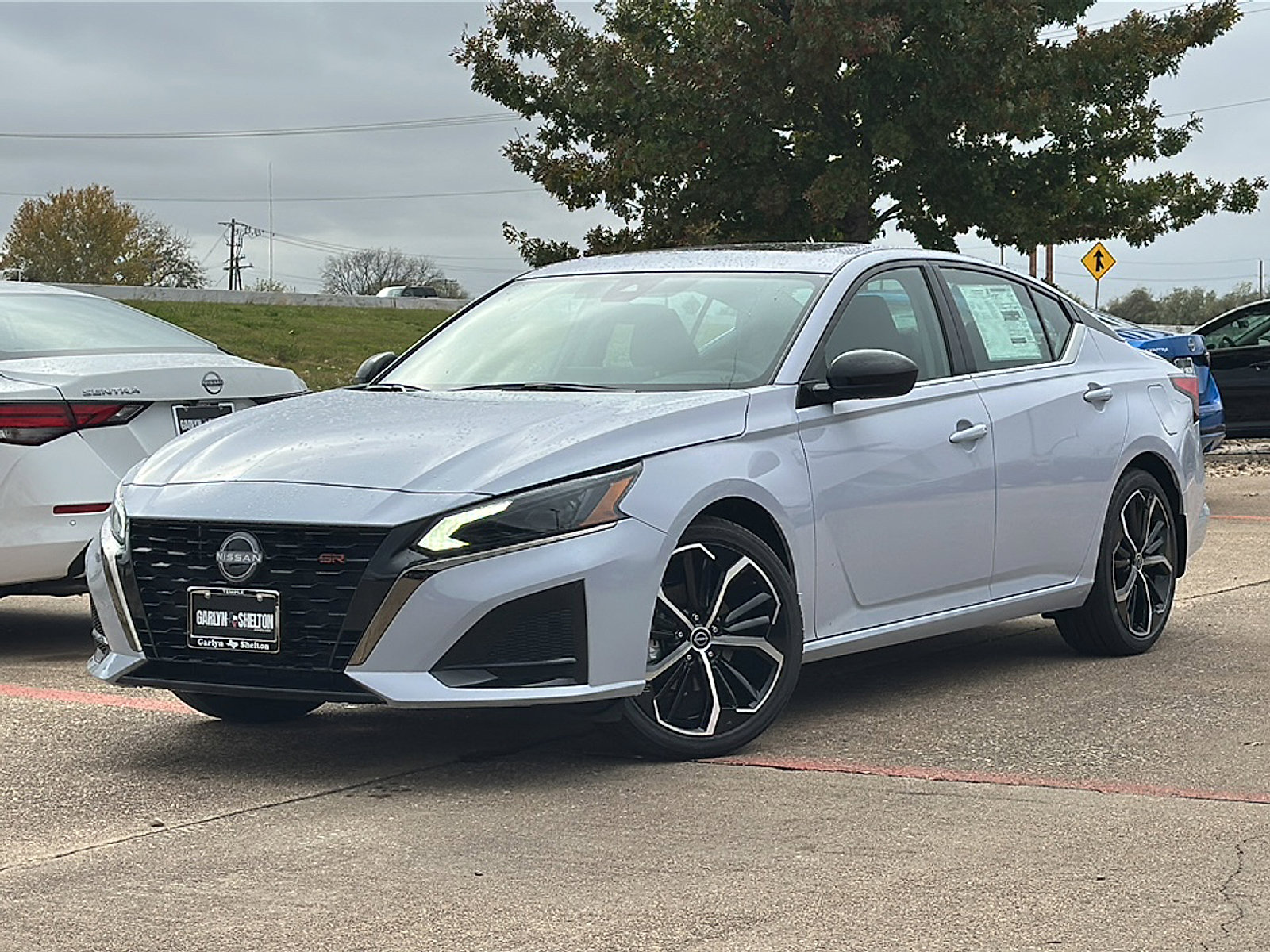 New 2025 Nissan Altima 2.5 SR w/ SR Premium Package image 2