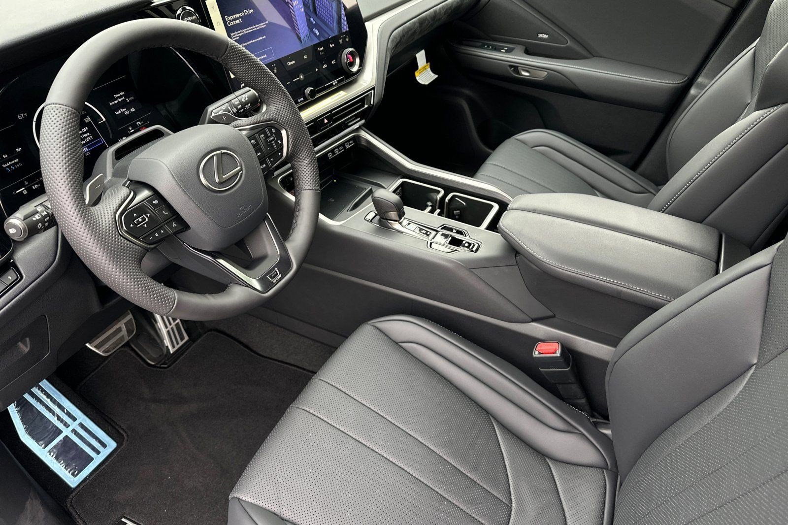 New 2026 Lexus TX 500h AWD image 4