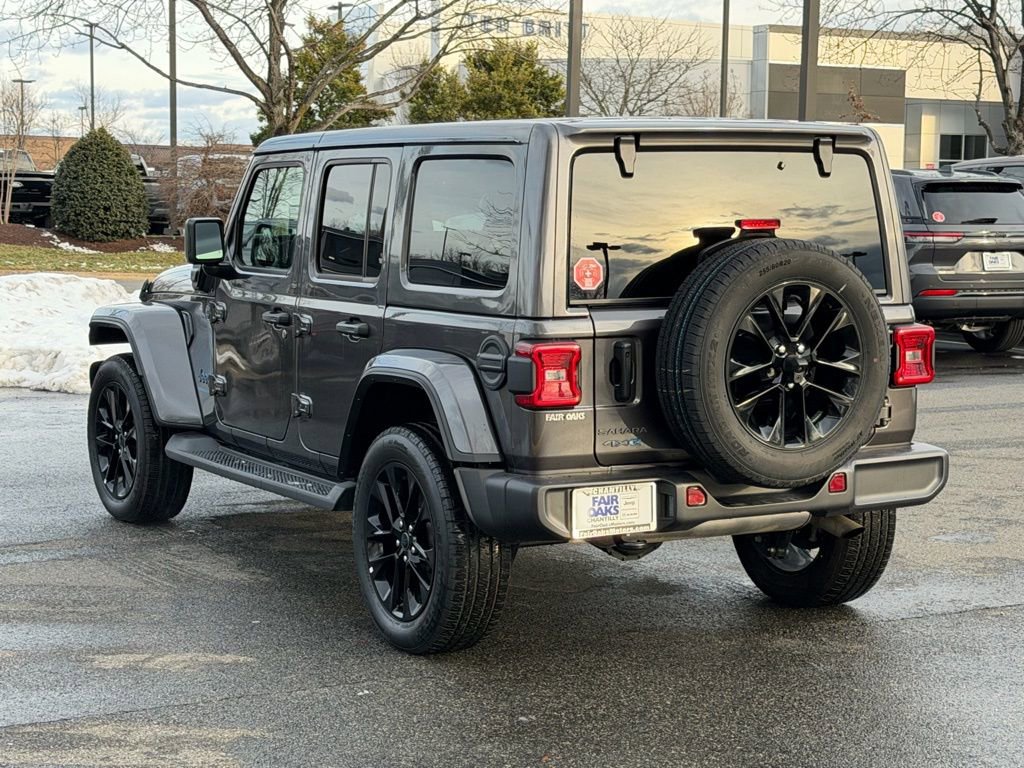 Certified 2025 Jeep Wrangler Unlimited Sahara image 9