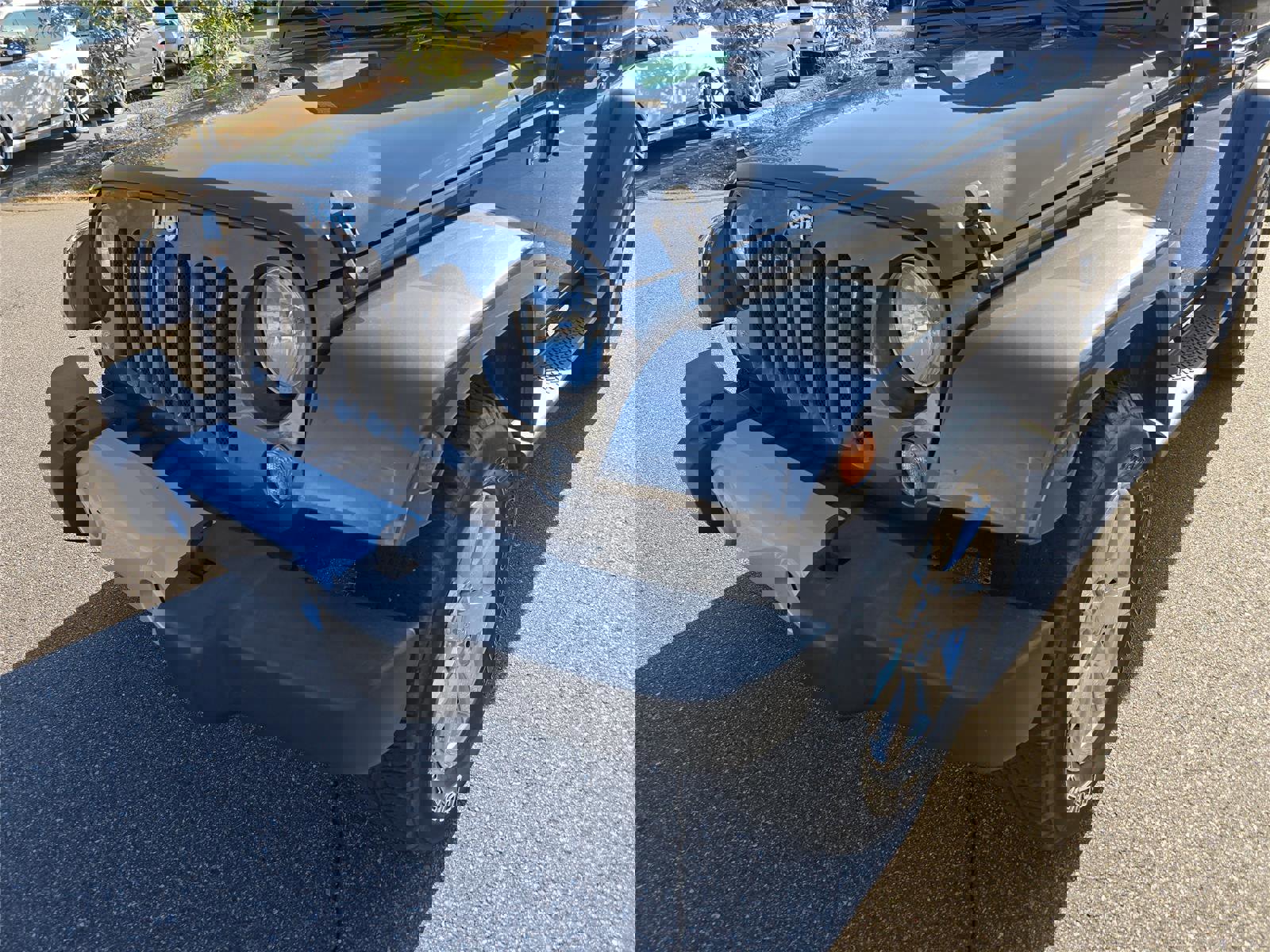 Used 2014 Jeep Wrangler Sahara image 10