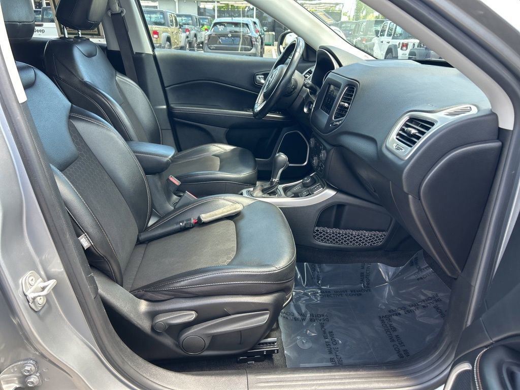 Used 2021 Jeep Compass Latitude w/ Convenience Group image 21