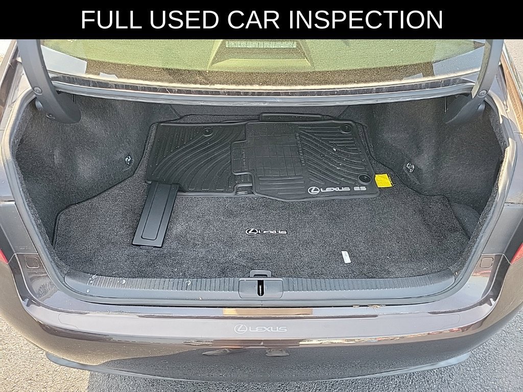 Used 2015 Lexus ES 350 w/ Luxury Package FWD image 6