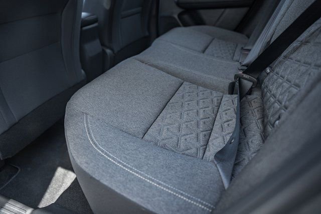 Used 2025 Nissan Kicks SV image 40