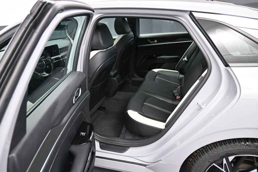 Used 2025 Kia K5 GT-Line w/ GT-Line Premium Package AWD/4WD image 17