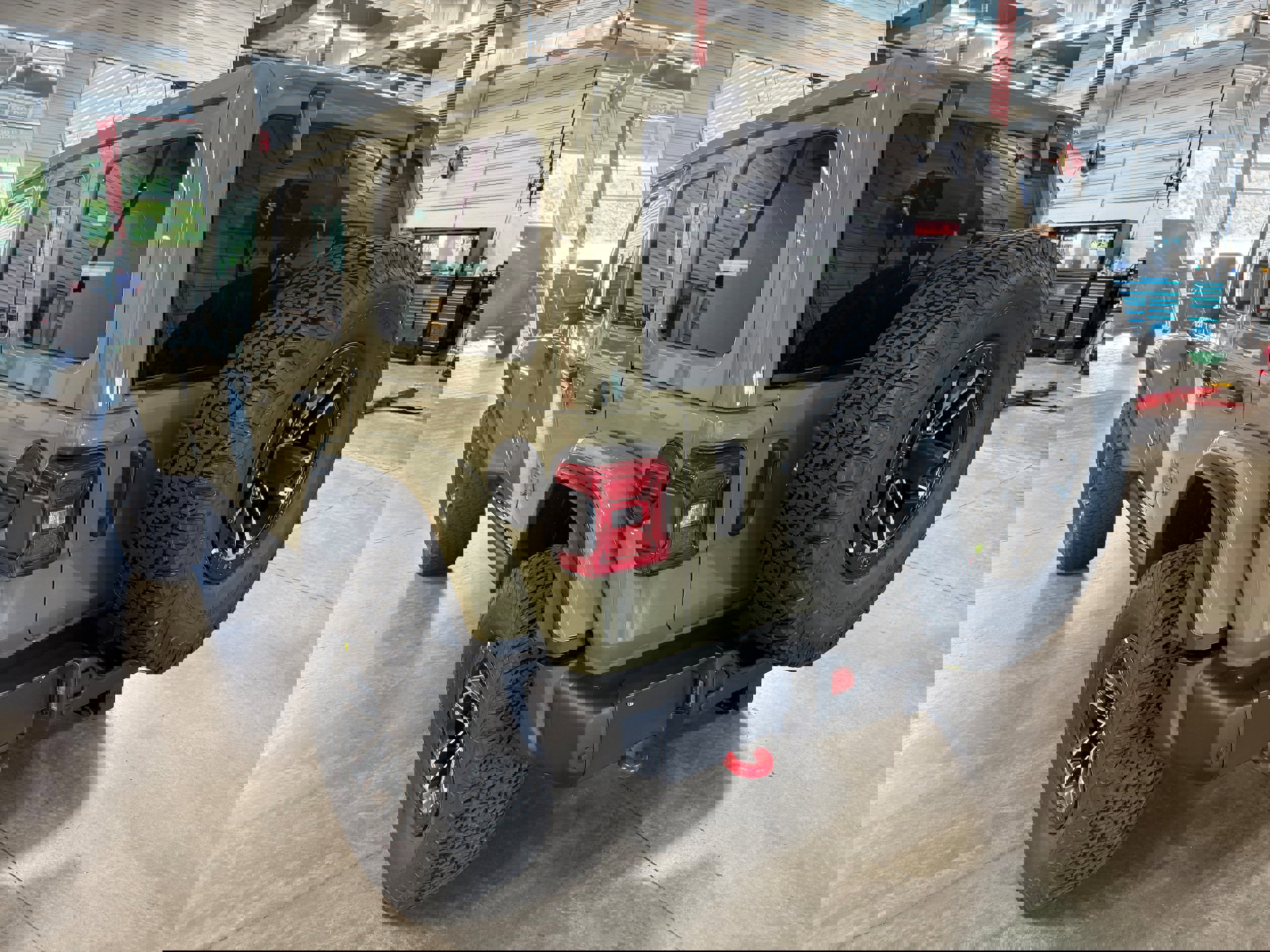 New 2025 Jeep Wrangler Unlimited Rubicon image 19