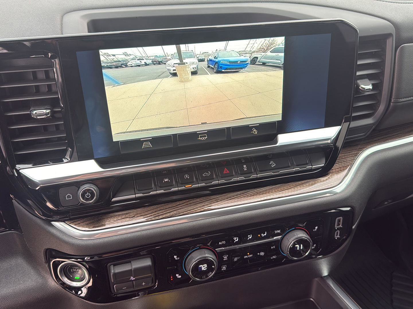 Used 2025 Chevrolet Silverado 1500 LT Trail Boss w/ Convenience Package II image 11