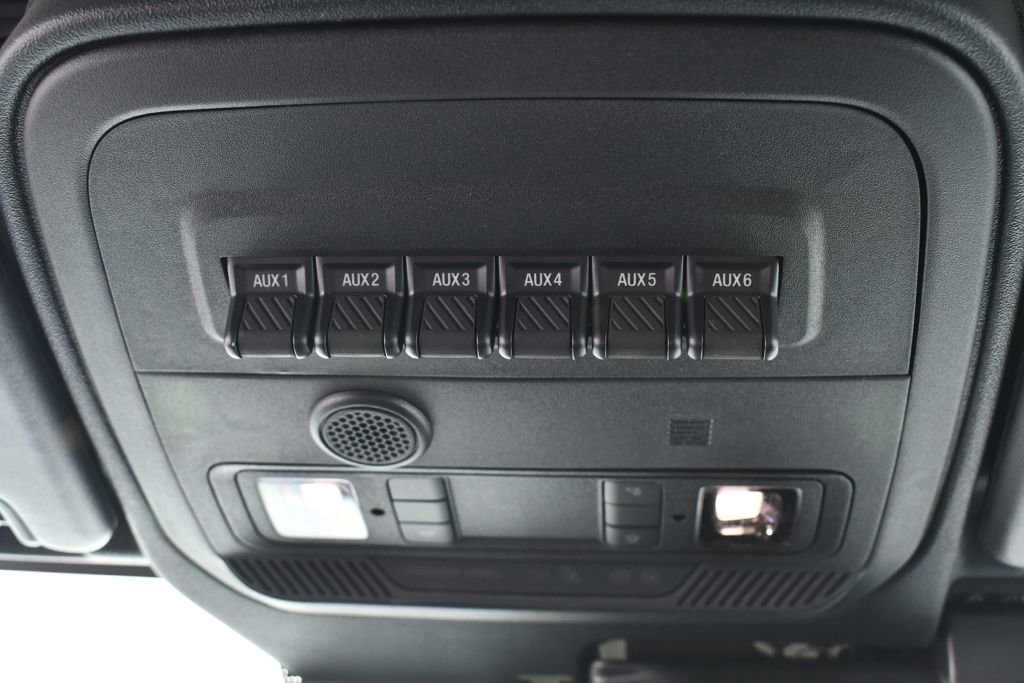 New 2025 Ford Bronco Badlands image 33