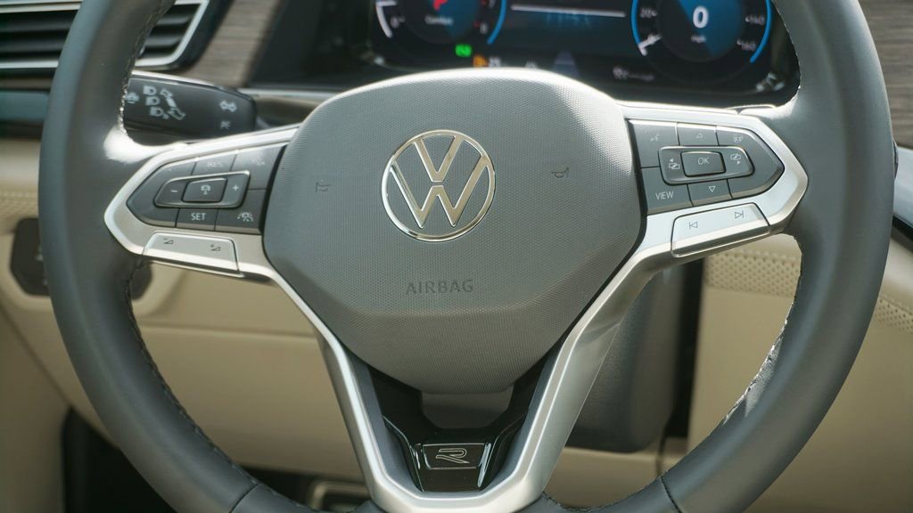 New 2026 Volkswagen Atlas SEL Premium R-Line image 16