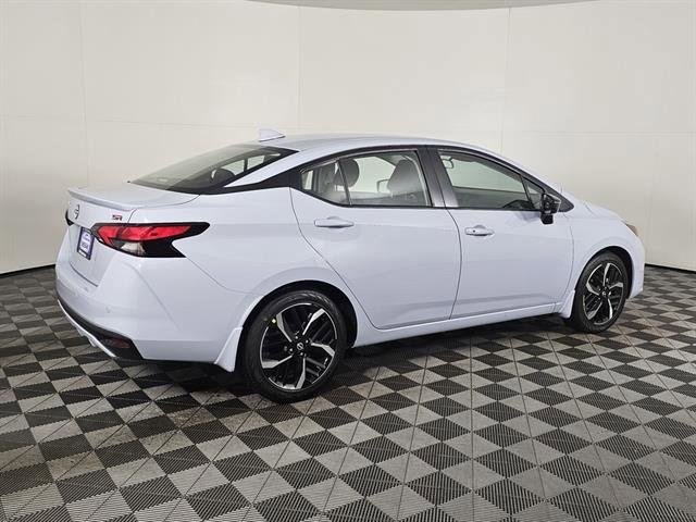New 2025 Nissan Versa SR image 3