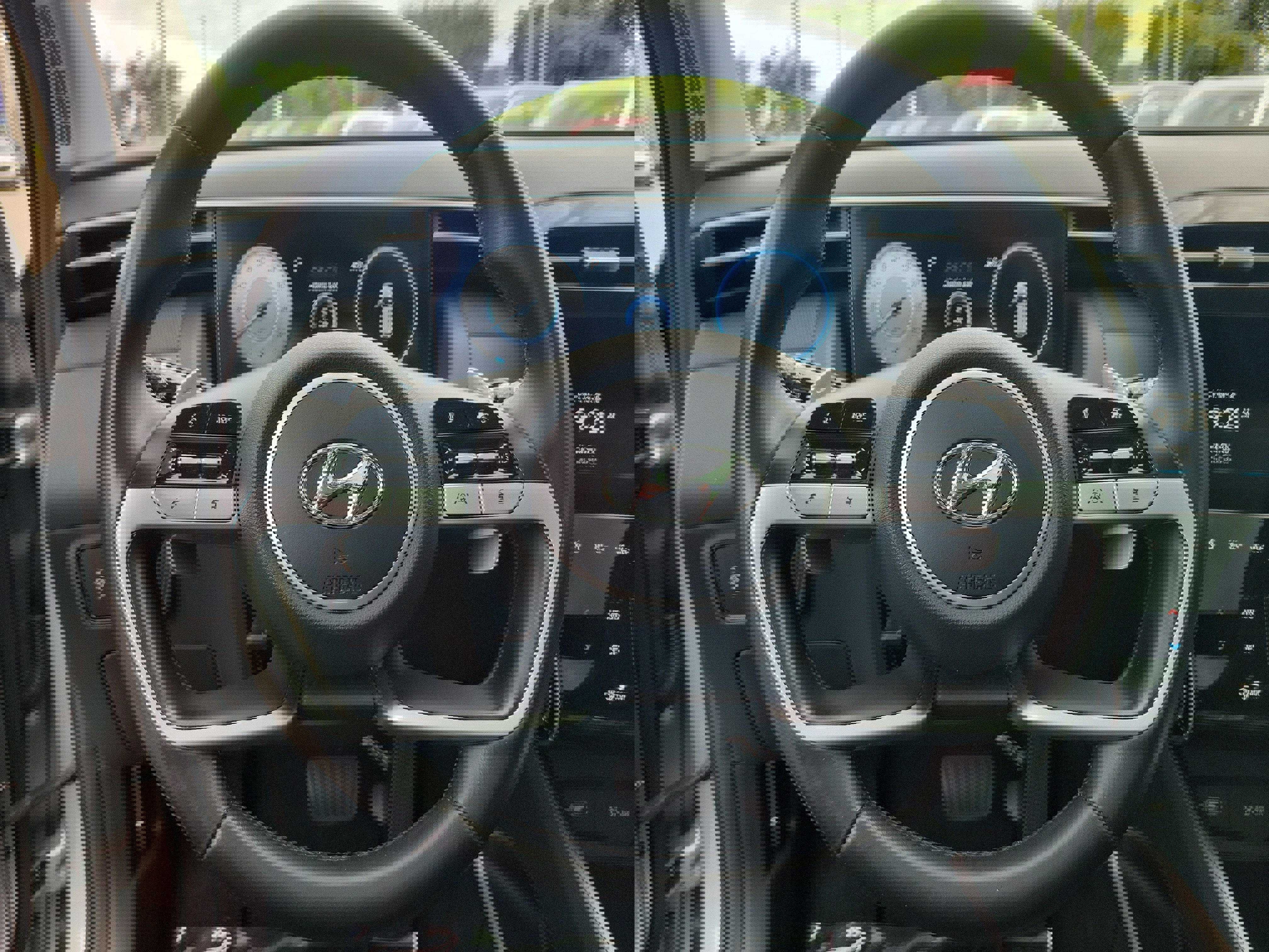 Used 2023 Hyundai Tucson Limited image 14