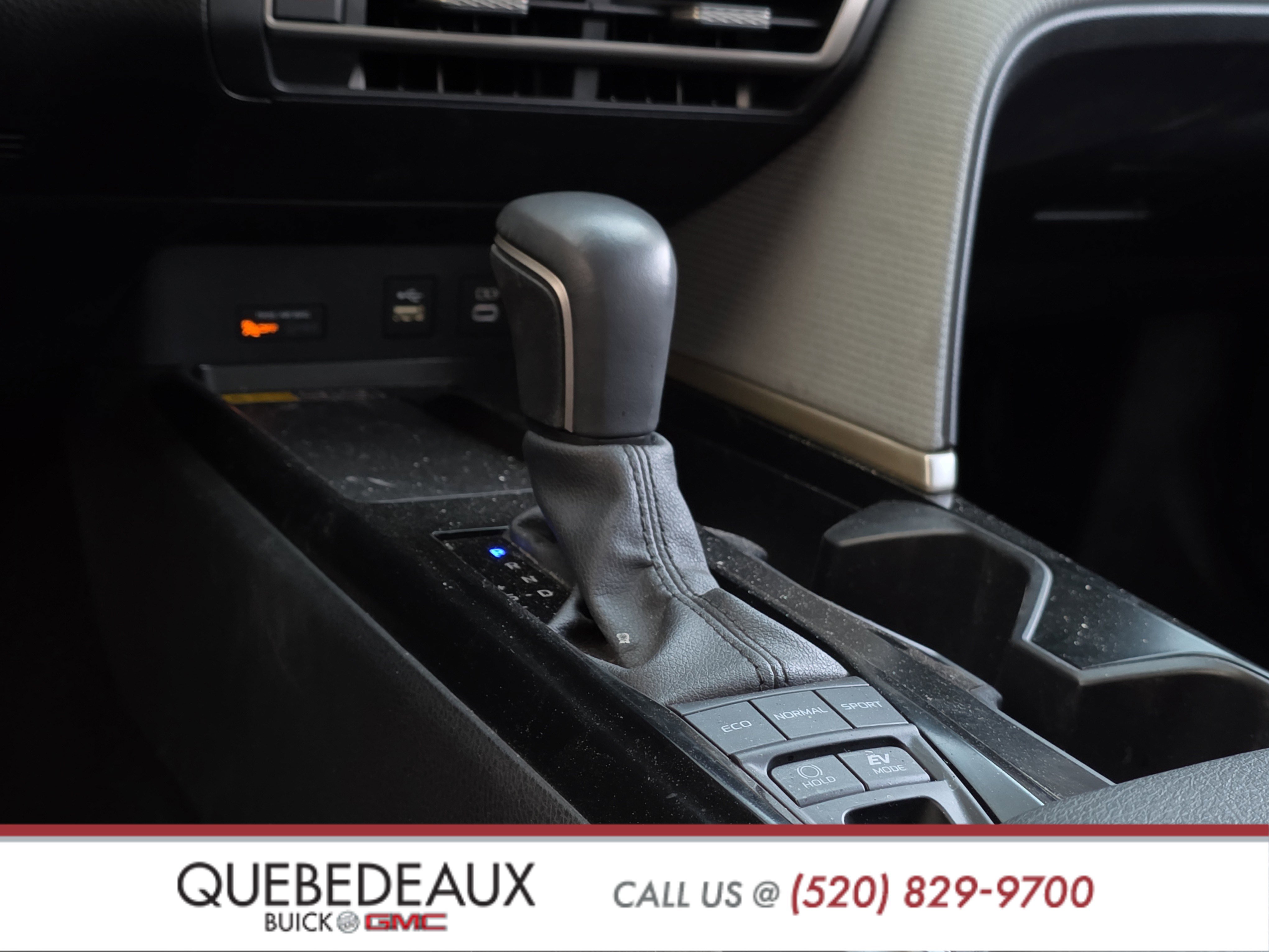 Used 2025 Toyota Camry SE w/ Convenience Package FWD image 20