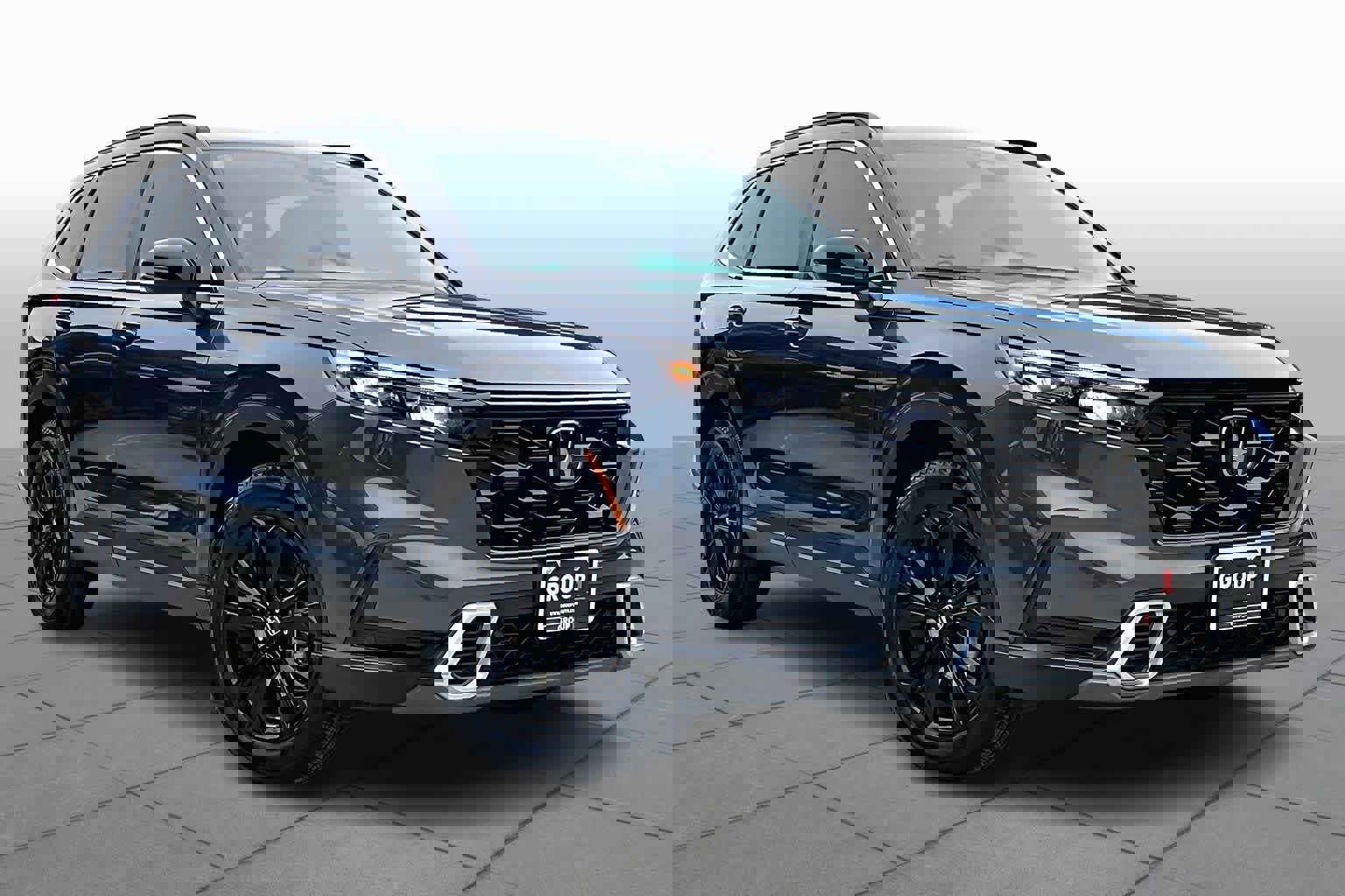 Used 2024 Honda CR-V Sport Touring image 2