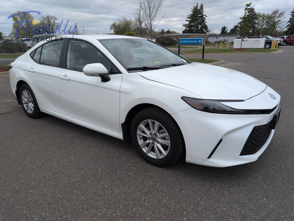 Used 2025 Toyota Camry LE w/ Convenience Package AWD/4WD image 4