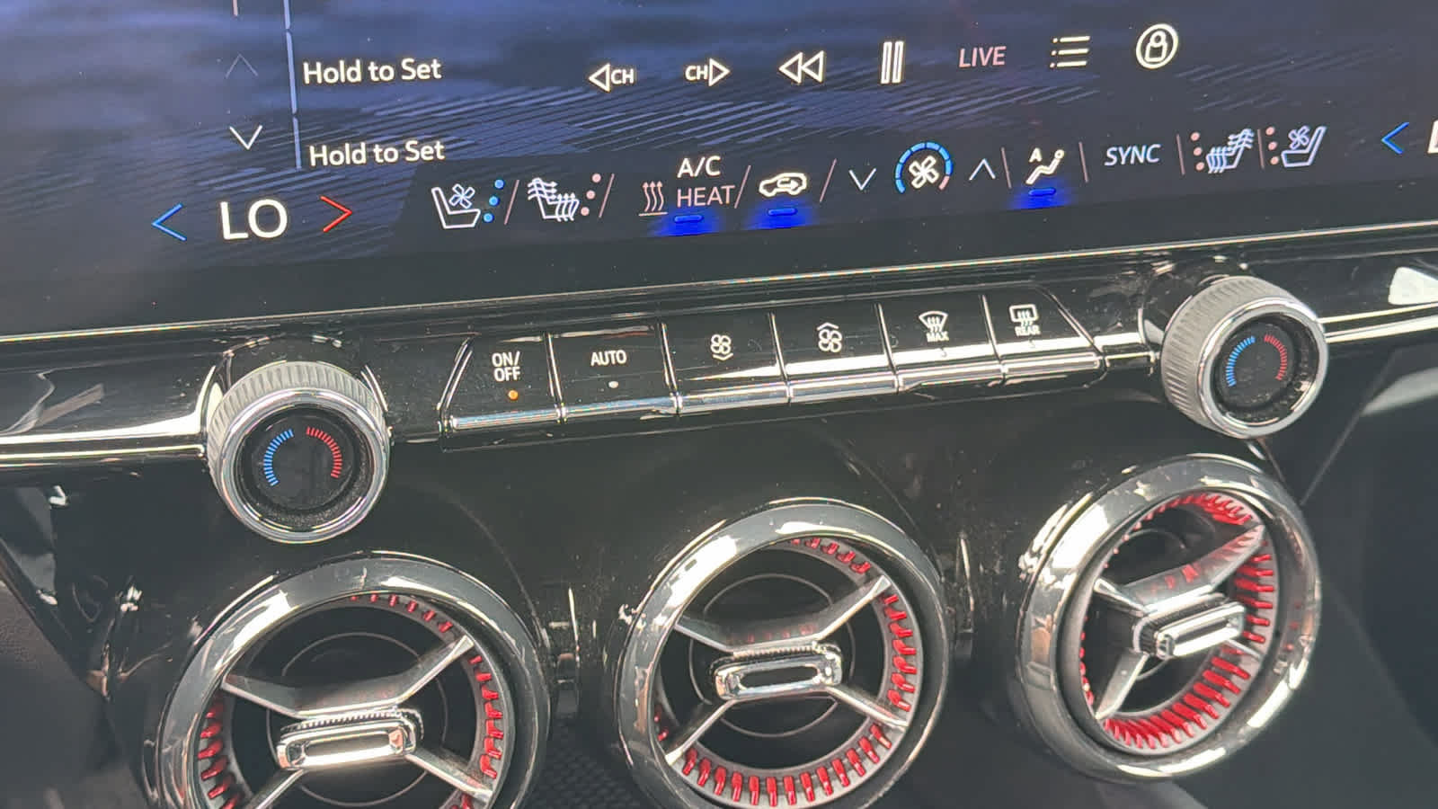 Used 2024 Chevrolet Blazer EV RS AWD/4WD image 14