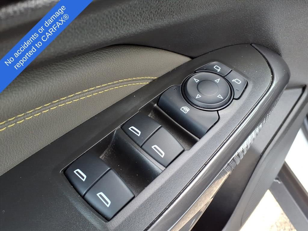 Used 2025 Chevrolet Trax ACTIV w/ Sunroof Package image 17