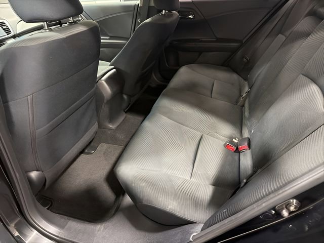 Used 2015 Honda Accord LX image 28