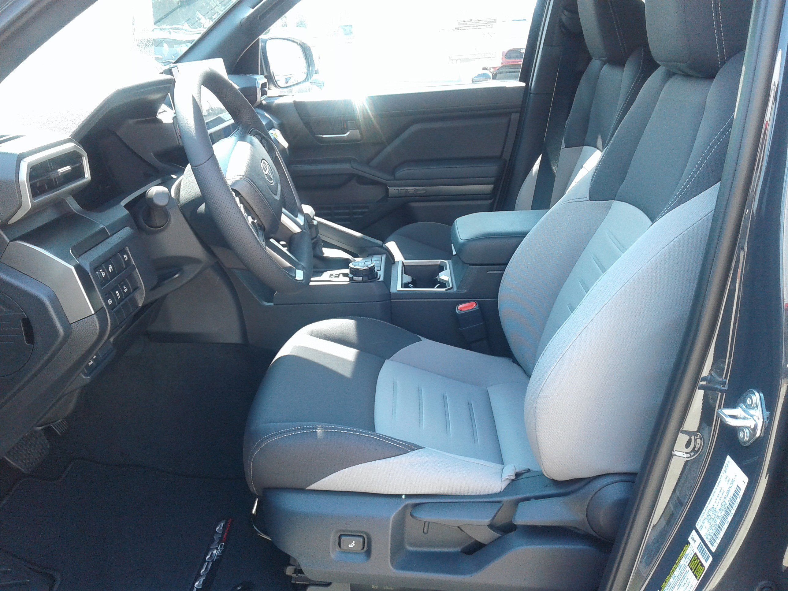 New 2025 Toyota Tacoma TRD Off-Road image 5