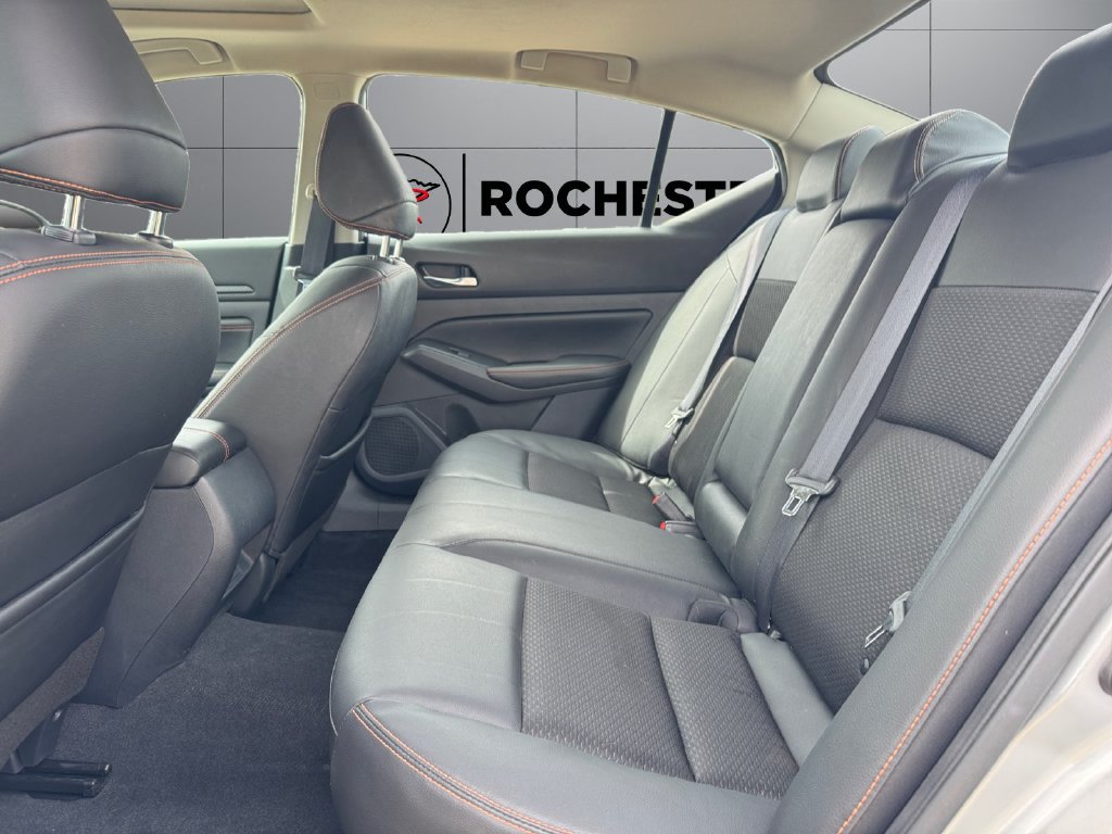 Used 2021 Nissan Altima 2.5 SR w/ SR Premium Package FWD image 16