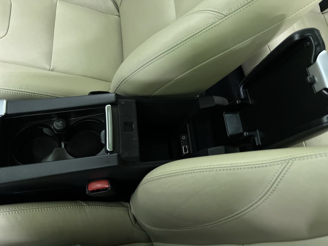 Used 2016 Volvo XC60 T6 Platinum w/ Climate Package FWD image 26